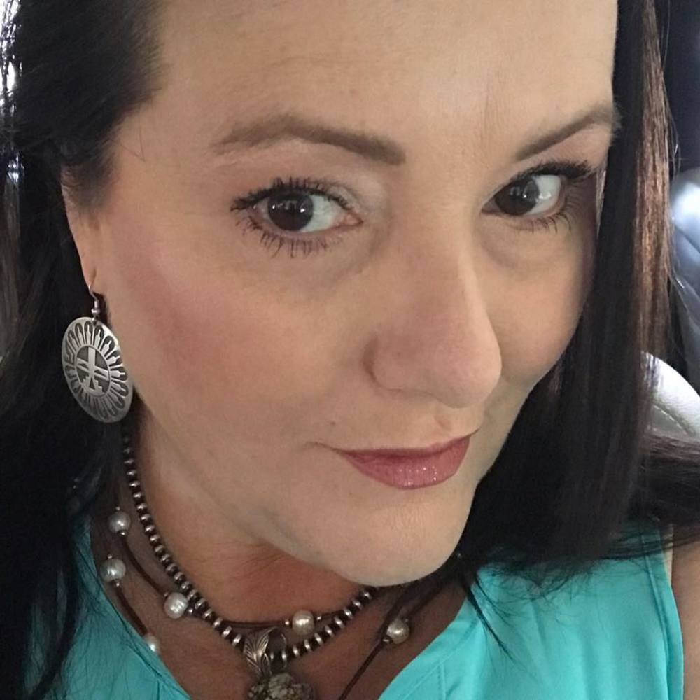 Meet your Posher, Theresa